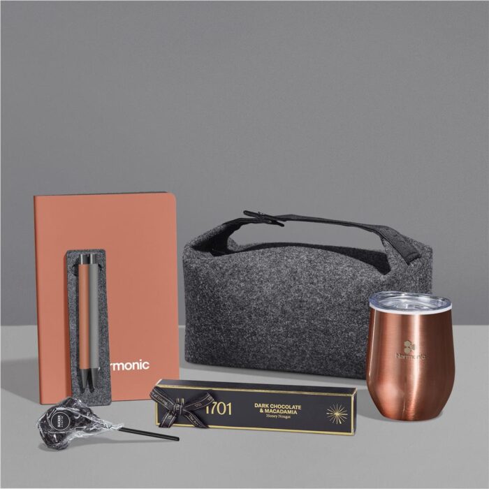 Yatta Luxe Lines Hamper - Image 1
