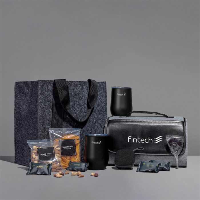 Yatta Lavishly Laden Hamper - Image 1