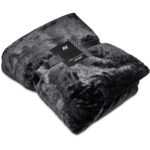 Alex Varga Palazzo Faux Fur Fleece Blanket - Image 4