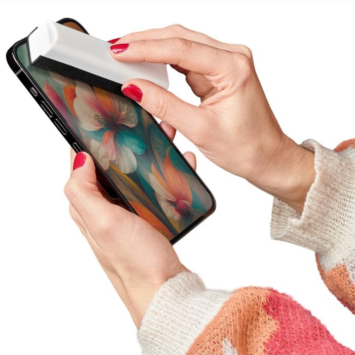 Altitude Slick Sanitising Screen Cleaner with Phone Stand - Image 7