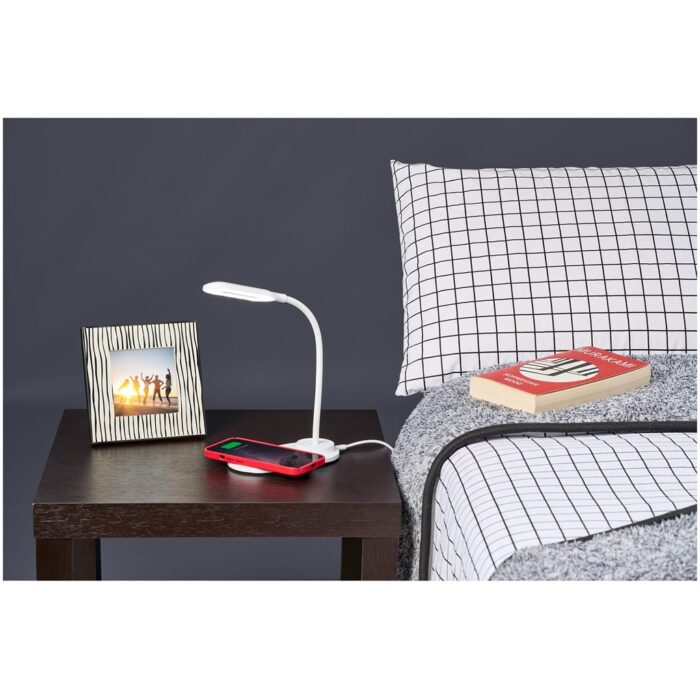 Swiss Cougar Doha Wireless Charger & Desk Lamp - Image 17