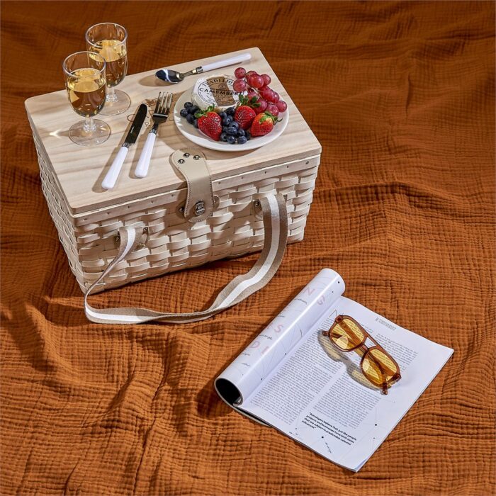 Serendipio Montega 2-Person Picnic Basket - Image 10